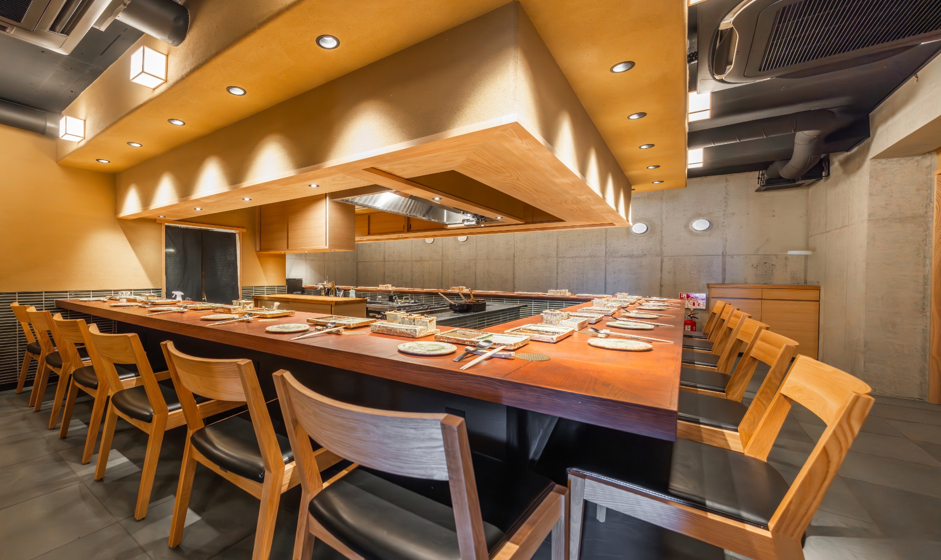 やきとり鶏弘｜店内イメージ